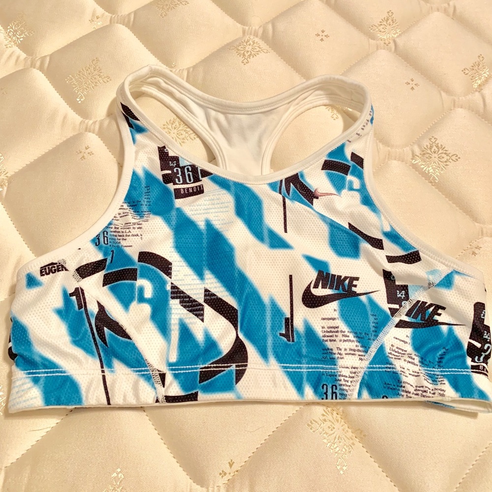 SOLD Nike athletic top. Size S. Reversible
